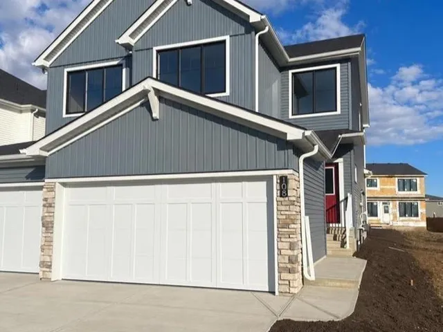 108 Edgemont WD NW, Edmonton