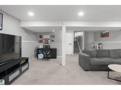 15629 83 ST NW photo 30