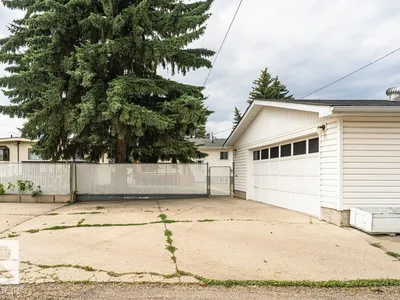 4703 117 ST NW photo 46