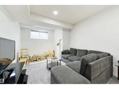 1032 BERG PL photo 30
