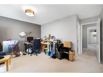 #83 8304 11 AV SW photo 32