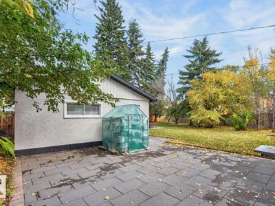 7404 92 AV NW photo 37