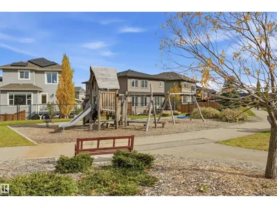 168 LARCH CR photo 54