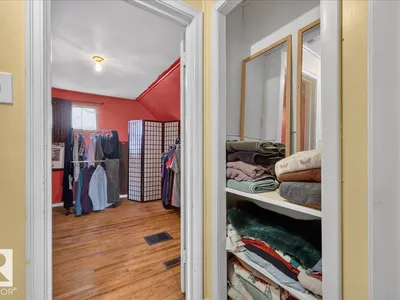 12331 107 ST NW photo 30