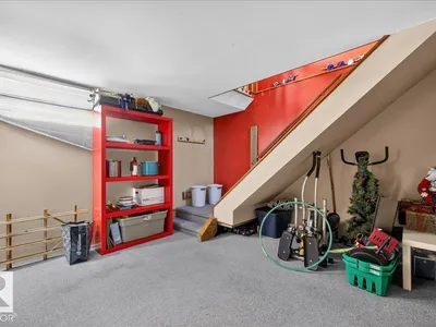 12331 107 ST NW photo 39