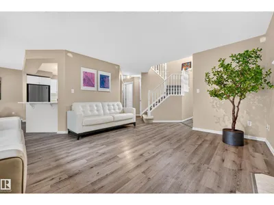 11813 11B AV NW photo 13