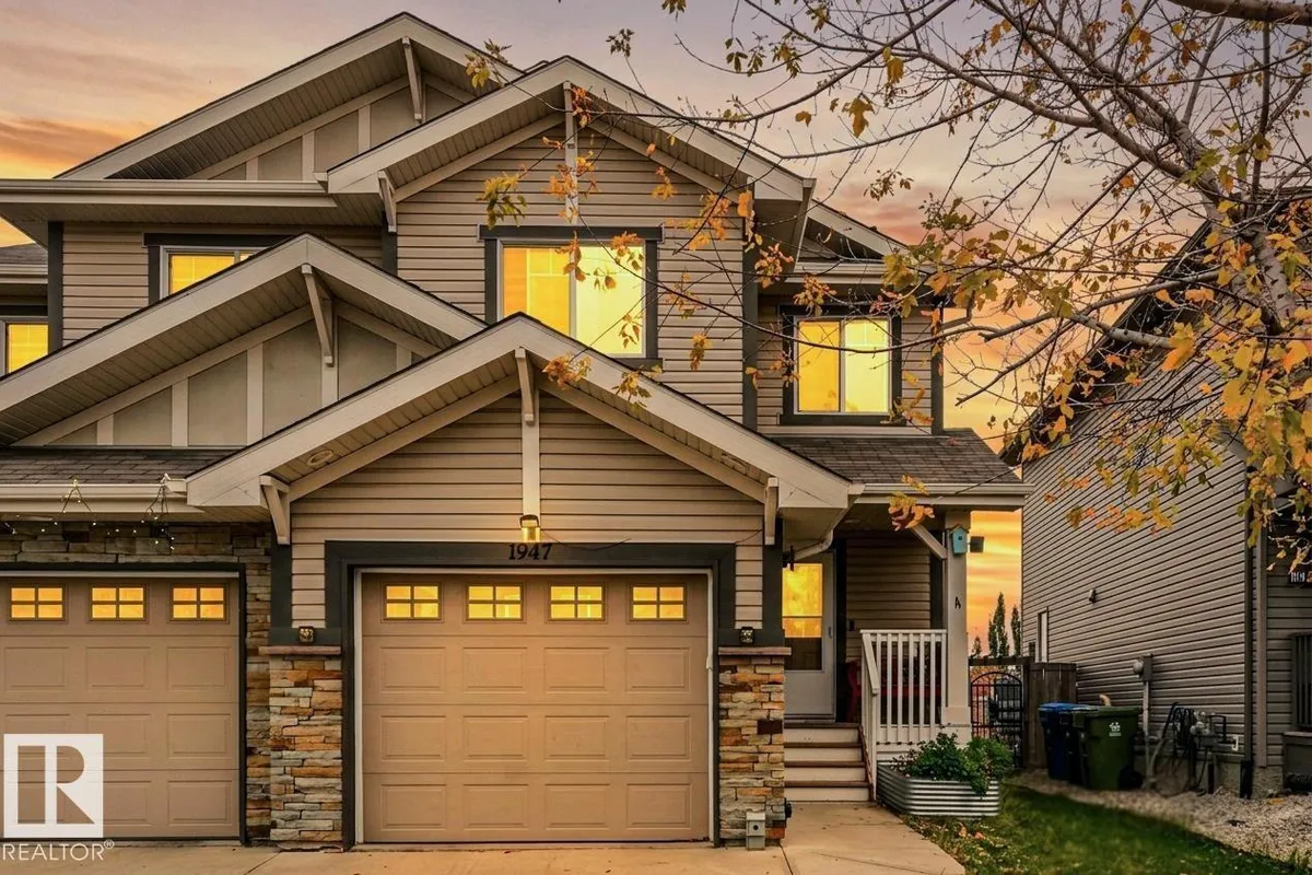 1947 118 ST SW exterior
