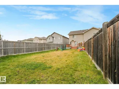 1947 118 ST SW photo 38
