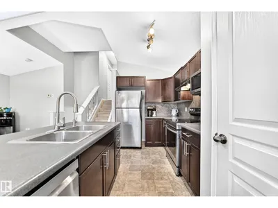 21211 59 AV NW photo 6