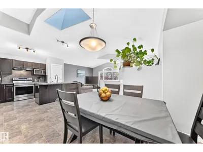 21211 59 AV NW photo 16