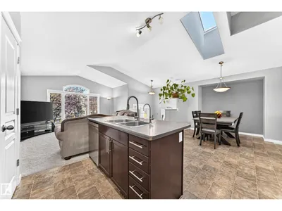21211 59 AV NW photo 8