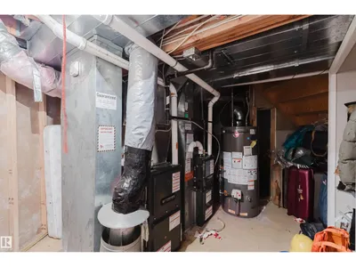 225 HEAGLE CR NW photo 35