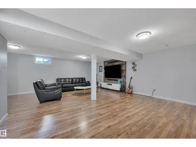 132 GARLAND CR photo 30