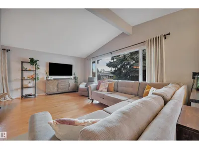 132 GARLAND CR photo 8