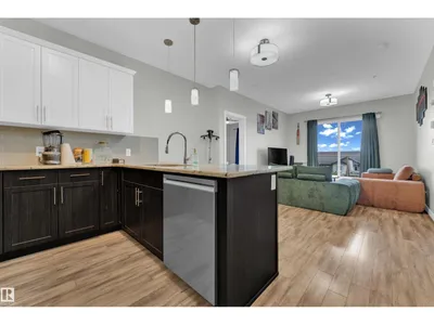 #409 812 WELSH DR SW photo 4