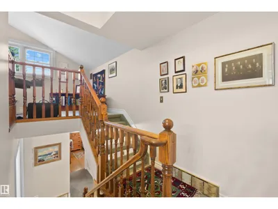 14640 88 AV NW photo 28
