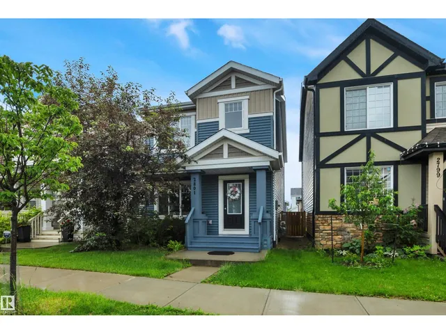 2801 Coughlan GR SW, Edmonton