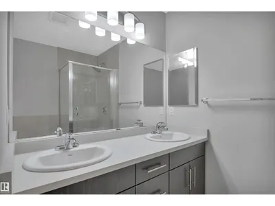 2801 Coughlan GR SW photo 32