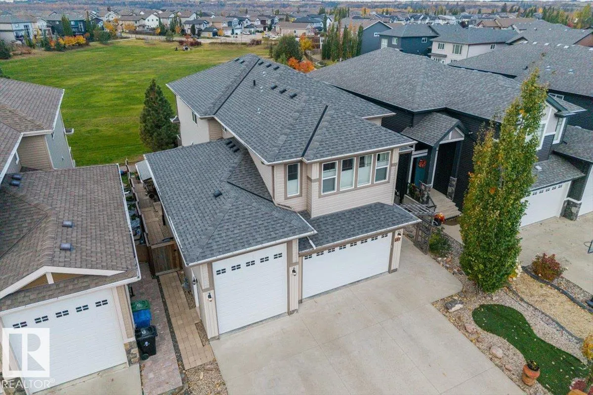 62 CHESTNUT WY exterior
