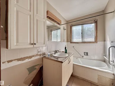 6209 106 ST NW photo 15