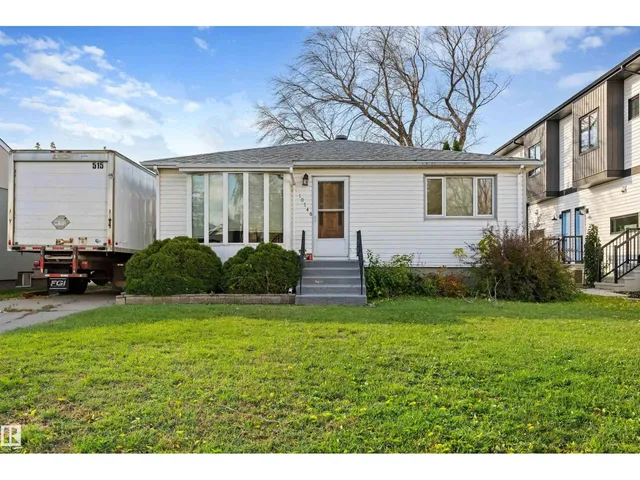 10746 151 ST NW, Edmonton