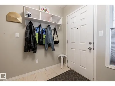 2093 CHALMERS WY SW photo 9