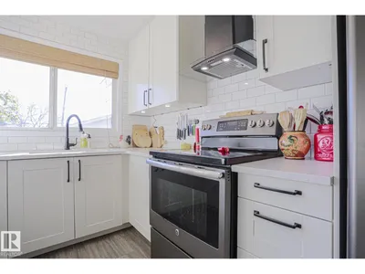 14235 53 ST NW photo 14