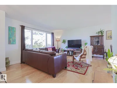 14235 53 ST NW photo 4