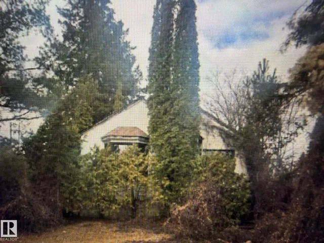 9617 84 AV NW, Edmonton