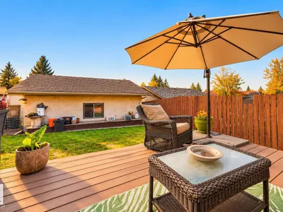 4709 26 AV NW photo 35