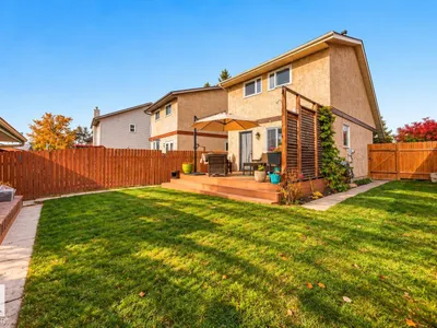 4709 26 AV NW photo 37