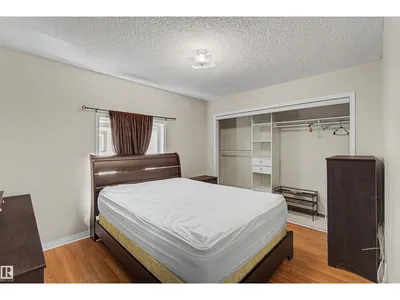 4233 116 AV NW photo 10