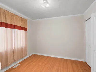 4233 116 AV NW photo 14