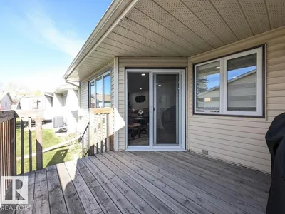 10672 153 AV NW photo 17