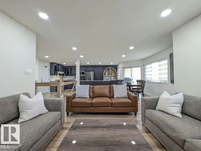 10672 153 AV NW photo 22
