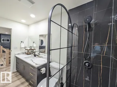 10672 153 AV NW photo 29