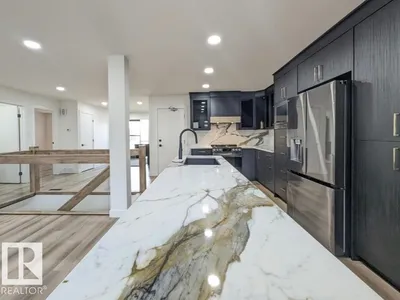 10672 153 AV NW photo 9