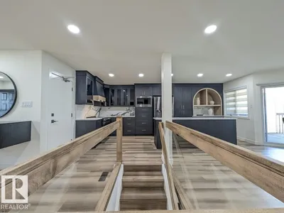 10672 153 AV NW photo 25