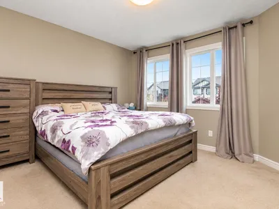 1316 29 AV NW photo 17