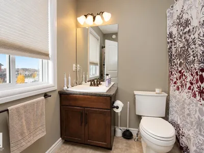 1316 29 AV NW photo 18