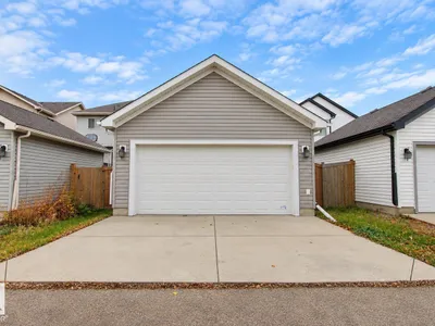 1316 29 AV NW photo 21