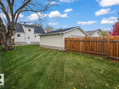 8671 76 ST NW photo 47
