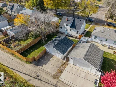 8671 76 ST NW photo 59