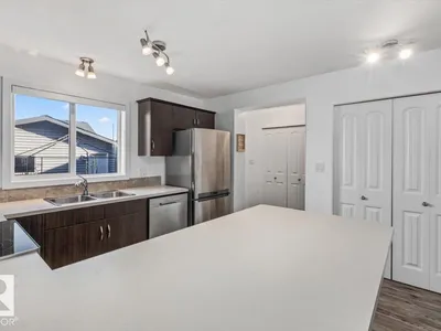 3122 ARTHURS CR SW photo 13