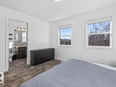 3122 ARTHURS CR SW photo 17