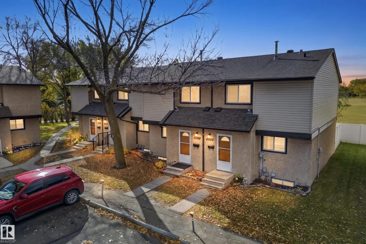 3257 142 AV NW exterior
