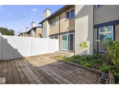 3257 142 AV NW photo 33