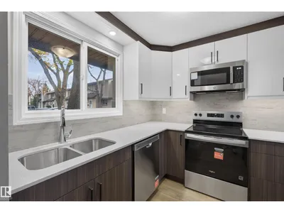 3257 142 AV NW photo 6
