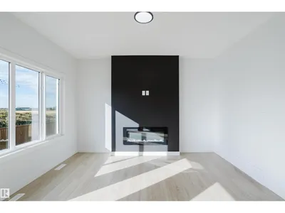 6215 29 AV SW photo 25