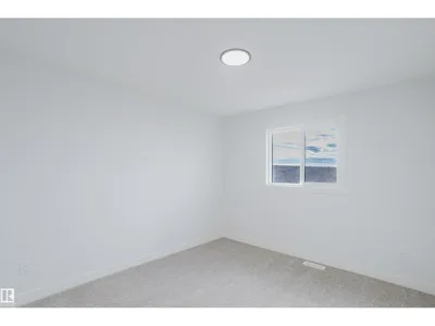 6215 29 AV SW photo 48